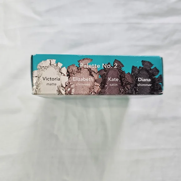 Thrive Causemetics Eyeshadow Palette - Picture 4 of 4